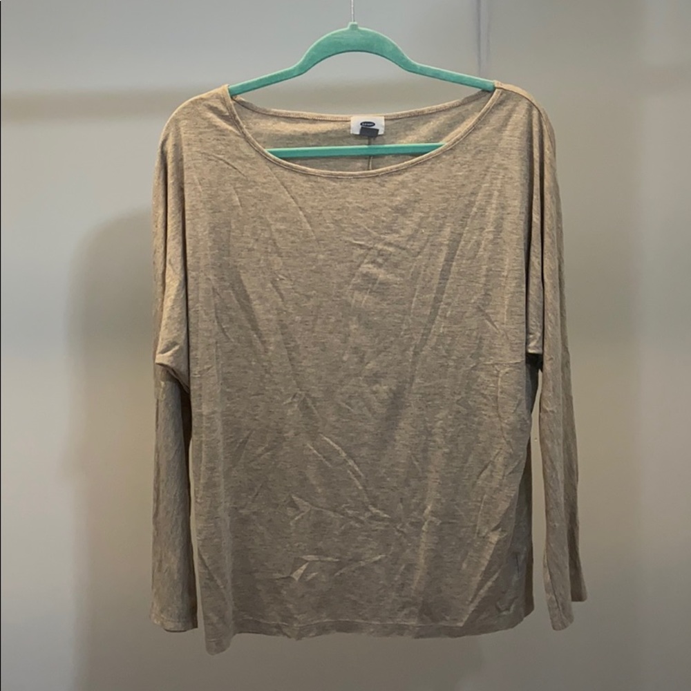 Women’s Size M Gold Long Sleeve Shirt